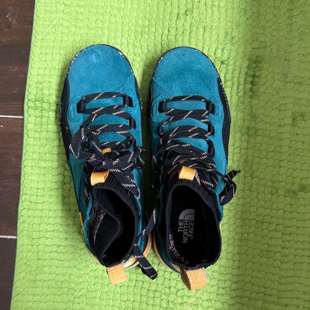The North Face Teal and Black Outdoor Boots - Picture 4 of 8
